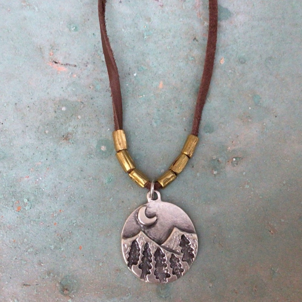 Artisan Sundance Charm Necklace - Picture 4 of 7